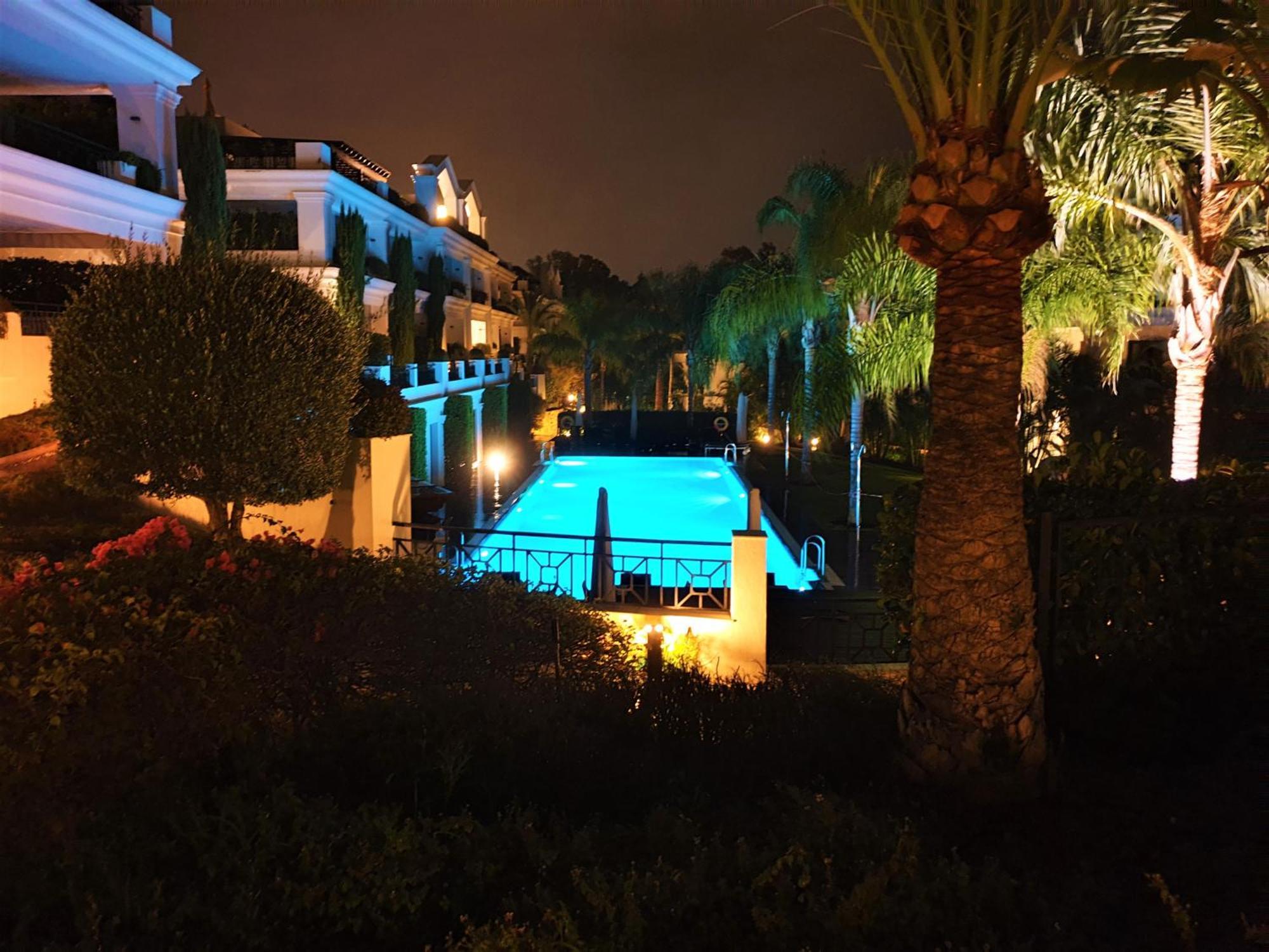 Luxury Apartment Frontal To The Sea In Estepona Doncella Beach Екстериор снимка