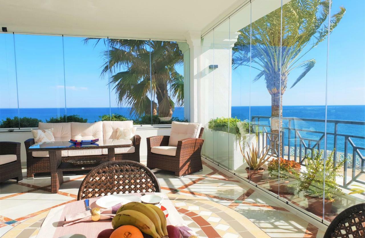 Luxury Apartment Frontal To The Sea In Estepona Doncella Beach Екстериор снимка