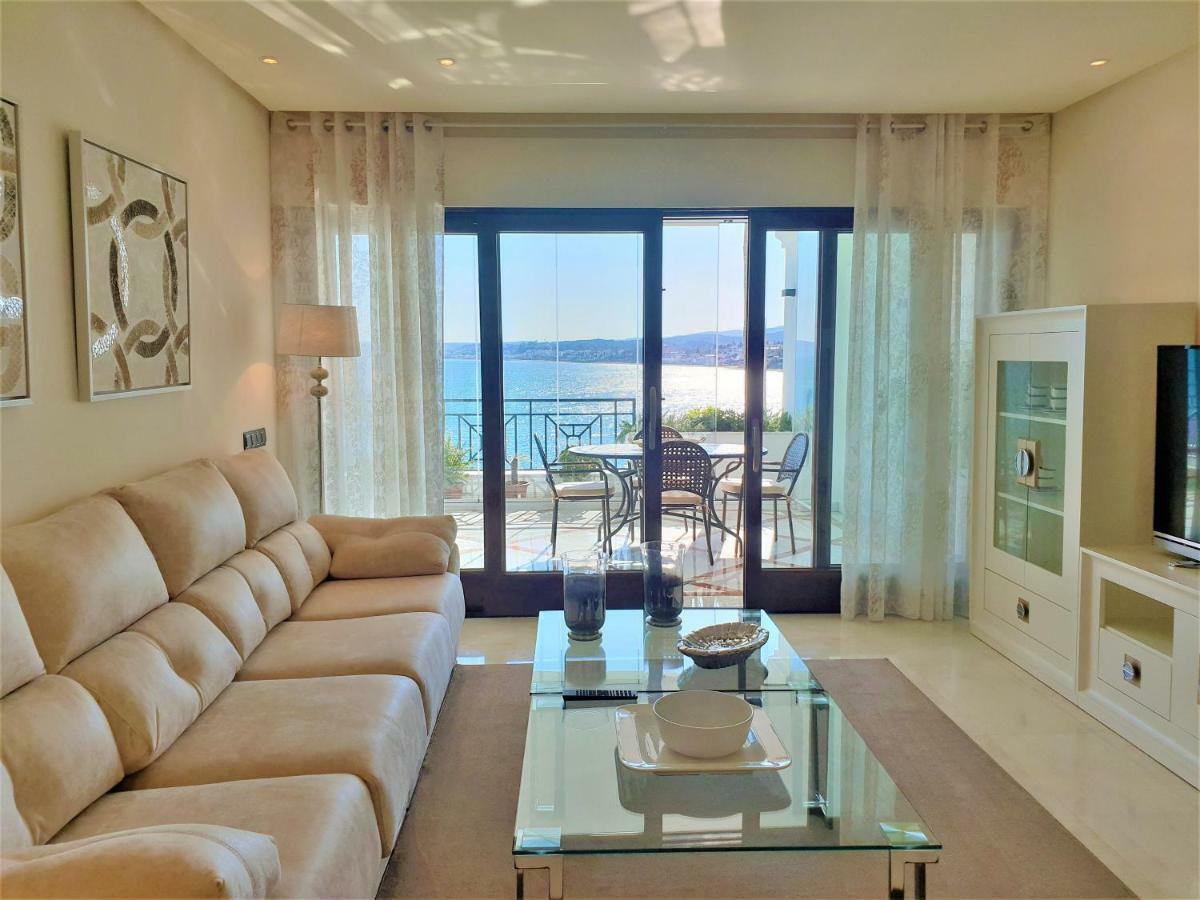 Luxury Apartment Frontal To The Sea In Estepona Doncella Beach Екстериор снимка