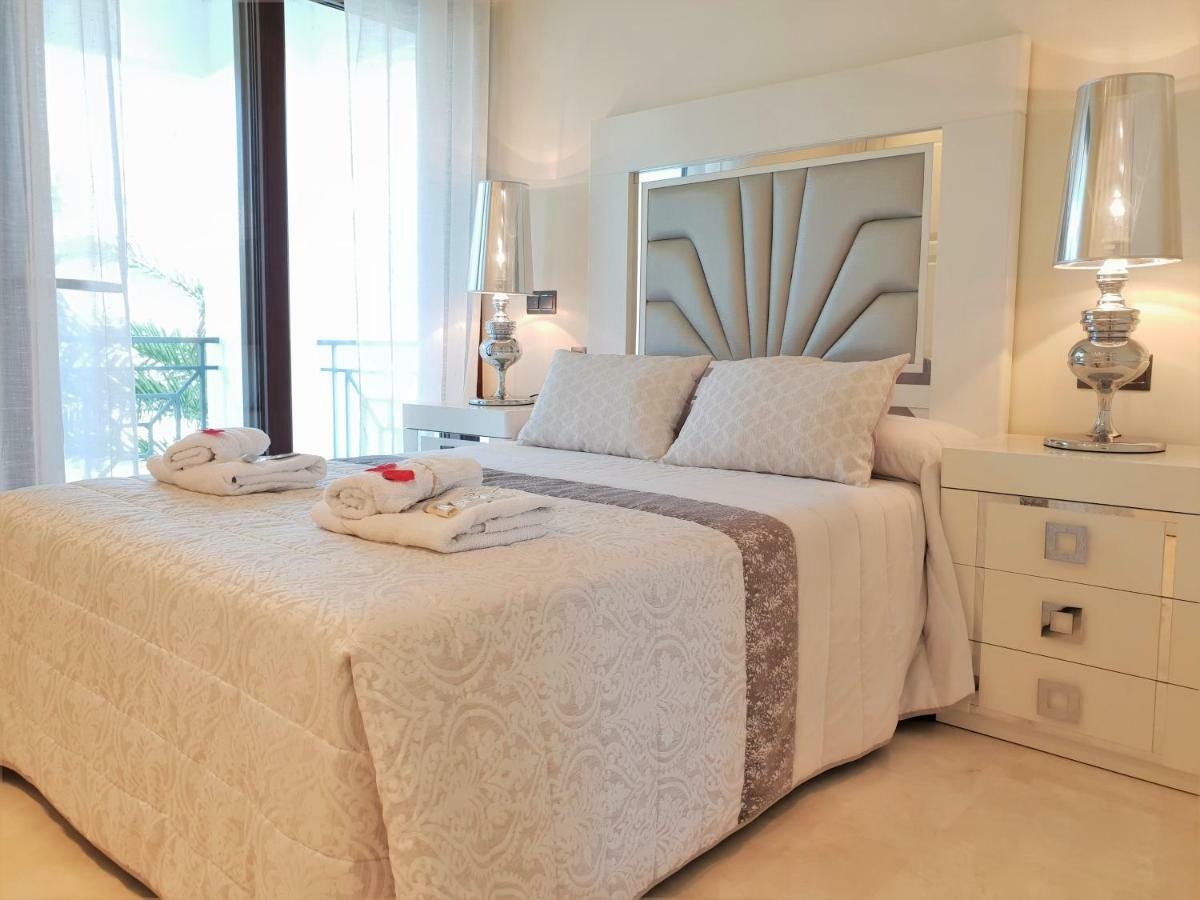 Luxury Apartment Frontal To The Sea In Estepona Doncella Beach Екстериор снимка