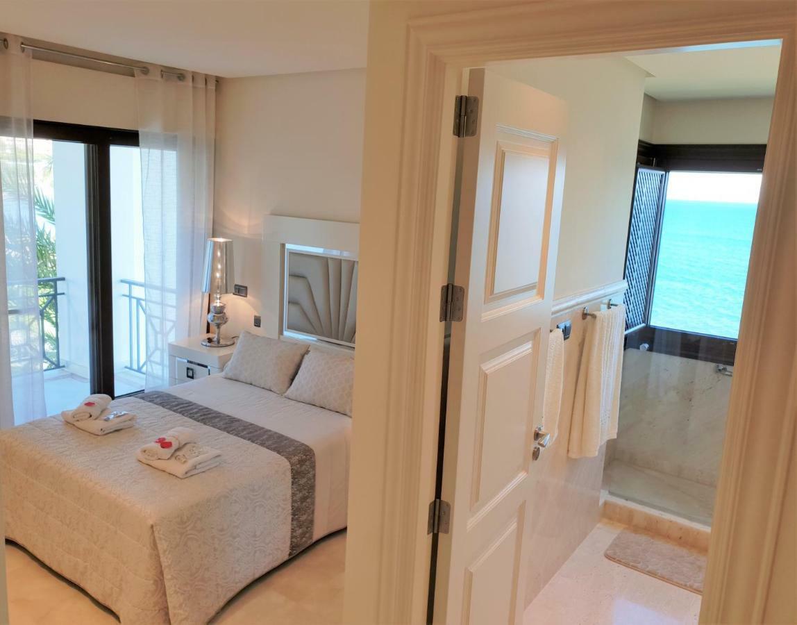Luxury Apartment Frontal To The Sea In Estepona Doncella Beach Екстериор снимка