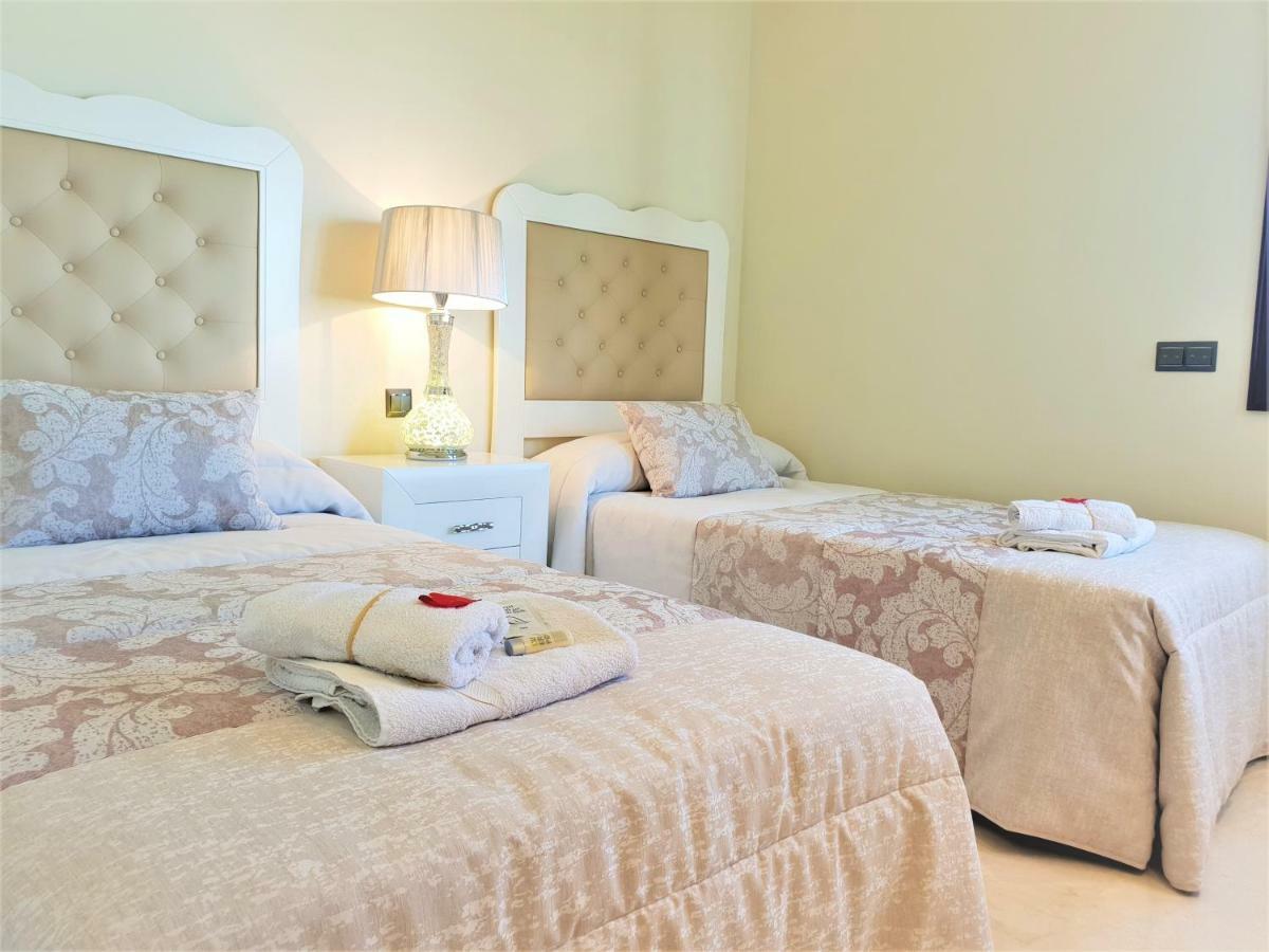 Luxury Apartment Frontal To The Sea In Estepona Doncella Beach Екстериор снимка