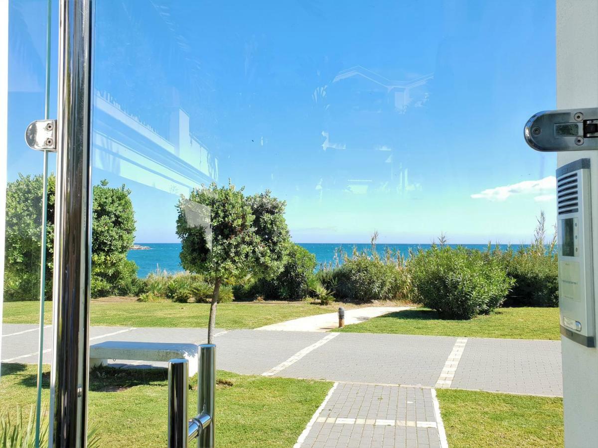 Luxury Apartment Frontal To The Sea In Estepona Doncella Beach Екстериор снимка