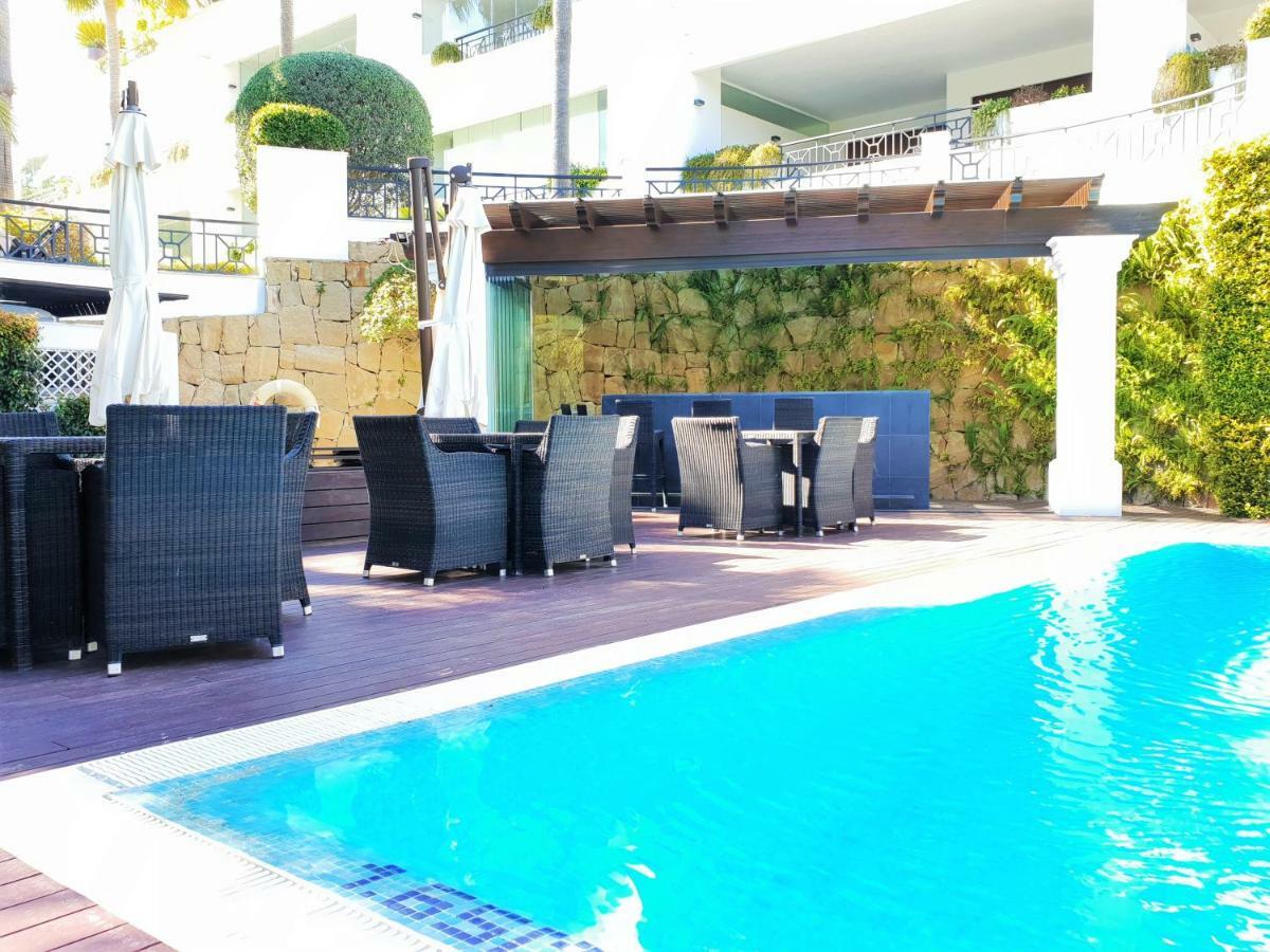 Luxury Apartment Frontal To The Sea In Estepona Doncella Beach Екстериор снимка