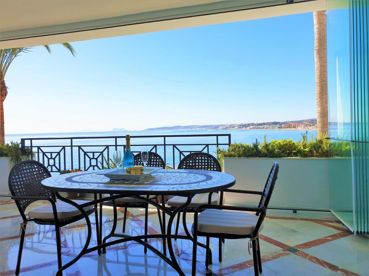 Luxury Apartment Frontal To The Sea In Estepona Doncella Beach Екстериор снимка